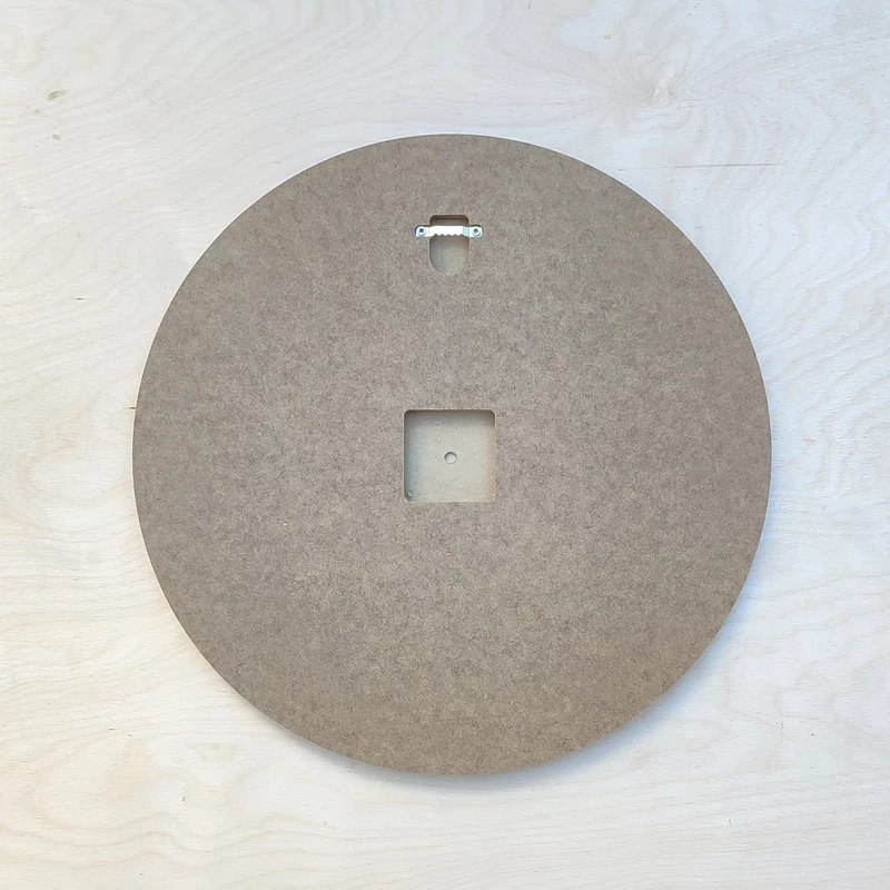 Артборд круглий для настінного годинника з вибіркою під механізм